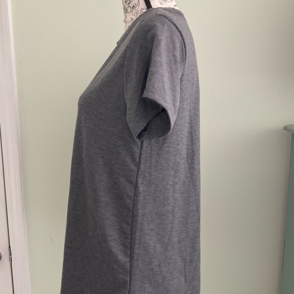 Burgundy Apparel - Grey Short Sleeve Athletic Moisture Wicking Shirt - Picture 4 of 8